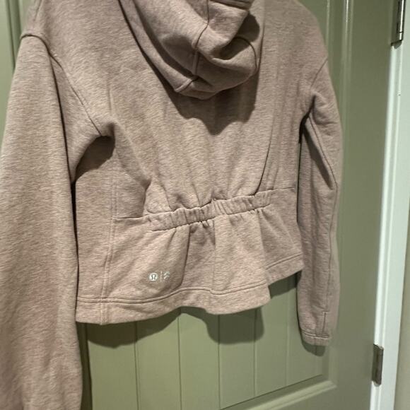 LULULEMON x Barry’s Bootcamp Cropped Hoodie 2 - Picture 6 of 9